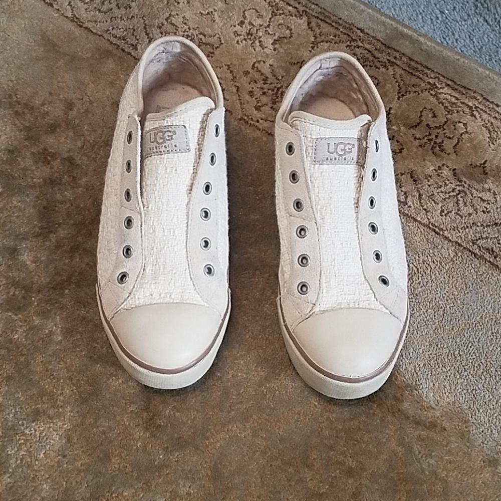 UGG Sidney Sneakers